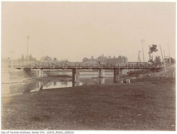 Image of Winchester Street Bridge